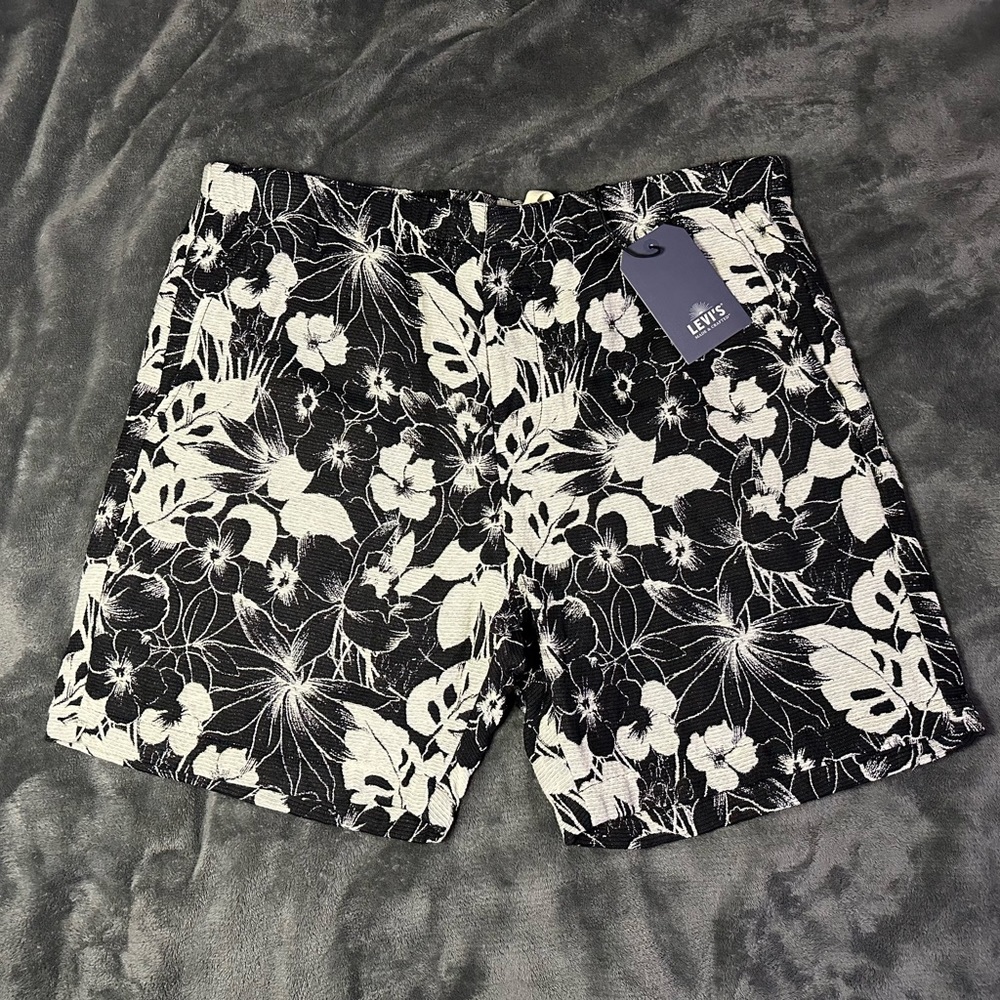 Levi’s utility trunks jacquard floral
